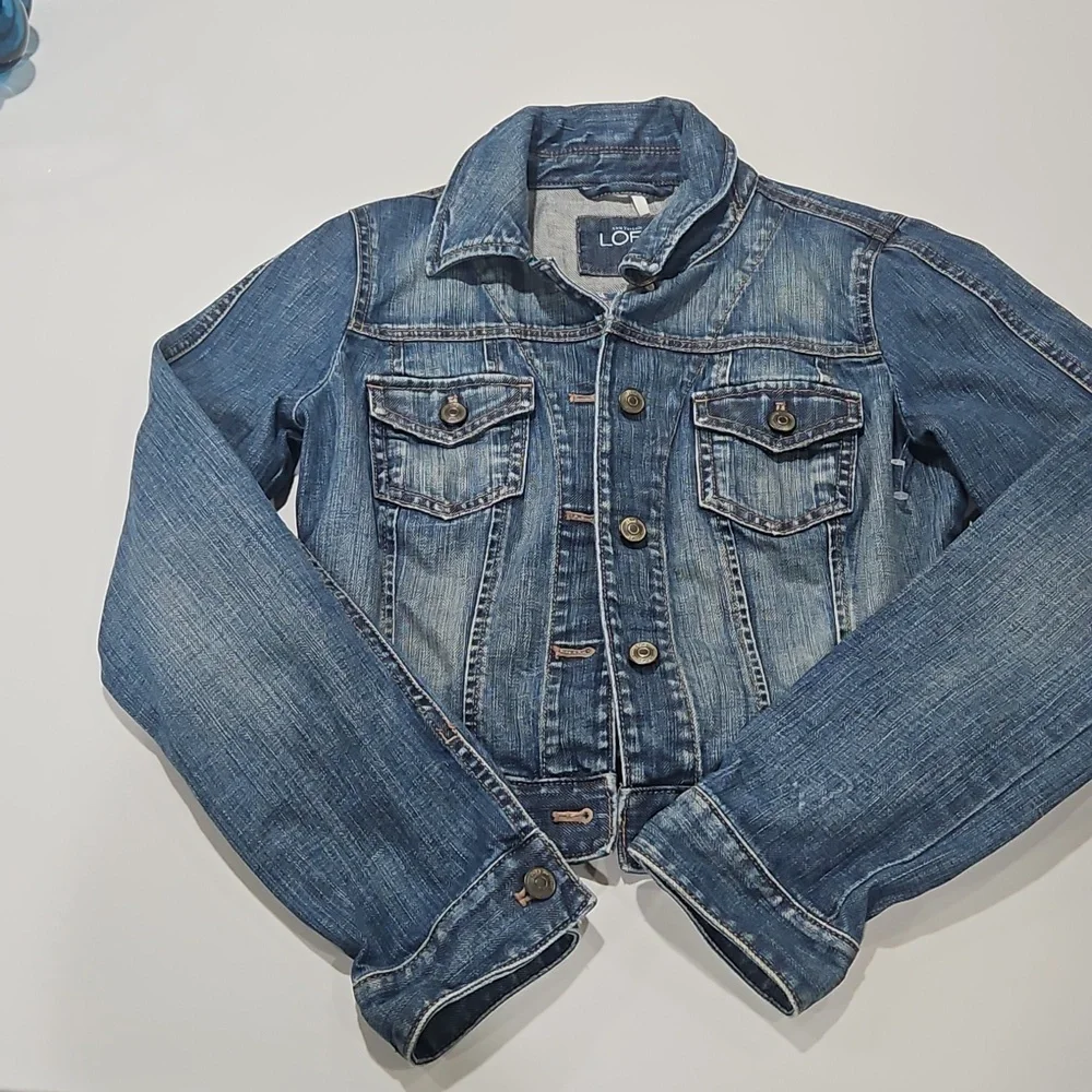 Cropped Womens Jean Jacket." Loft" Sz 0    Sz Xs - Picture 2 of 5